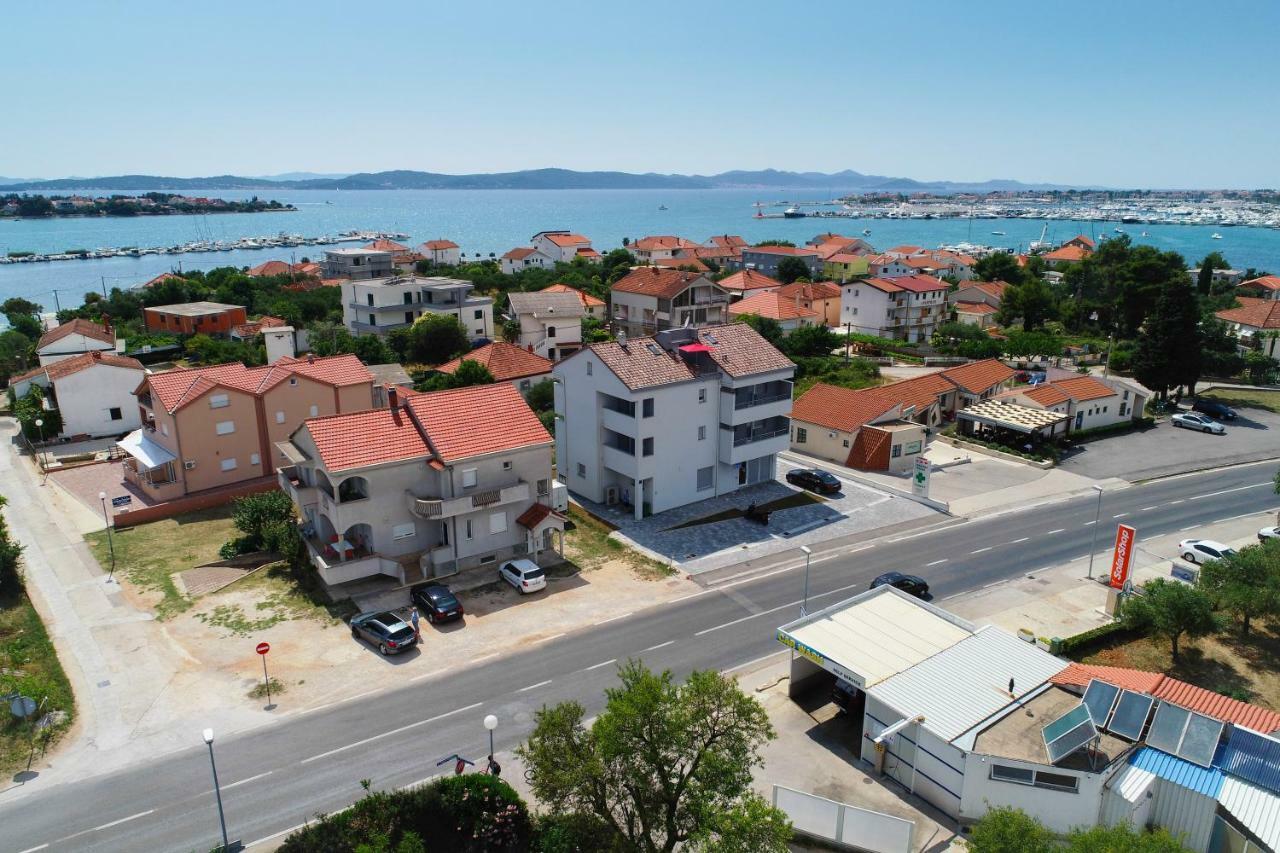 Apartmani Zupan Sukošan エクステリア 写真