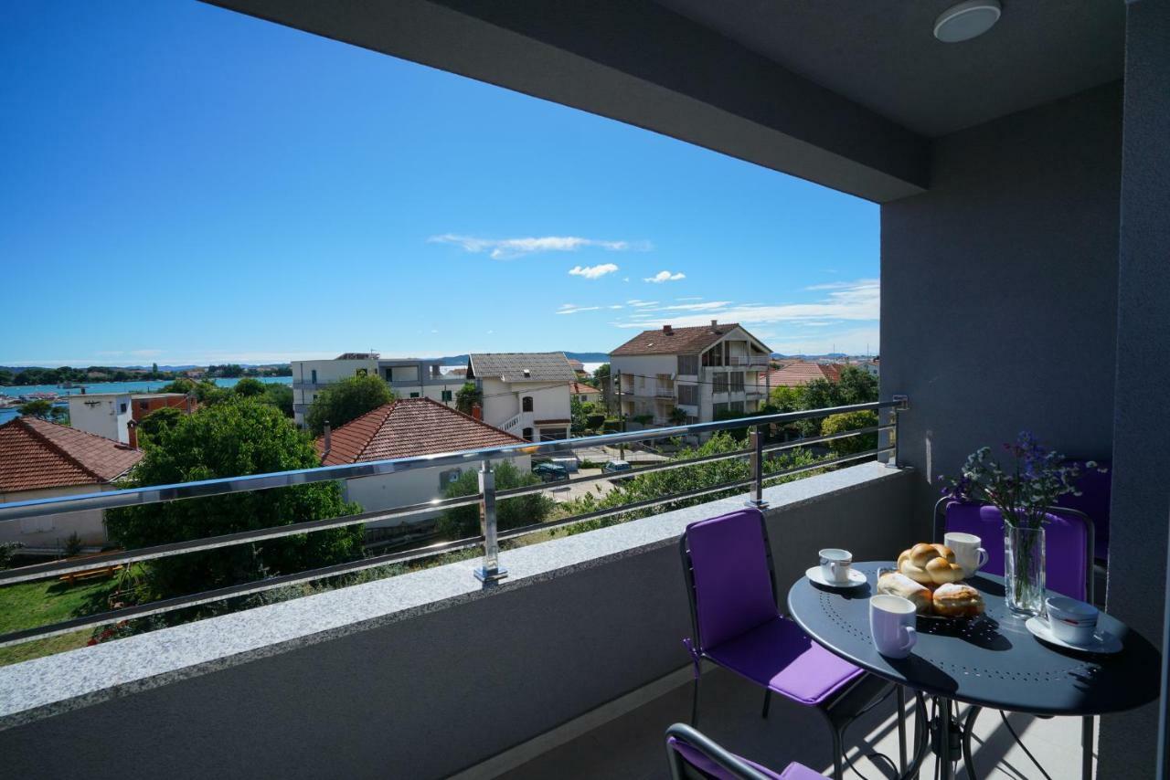 Apartmani Zupan Sukošan エクステリア 写真