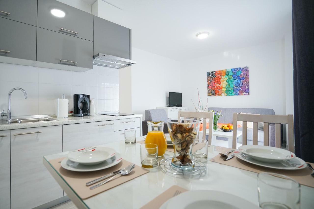 Apartmani Zupan Sukošan エクステリア 写真