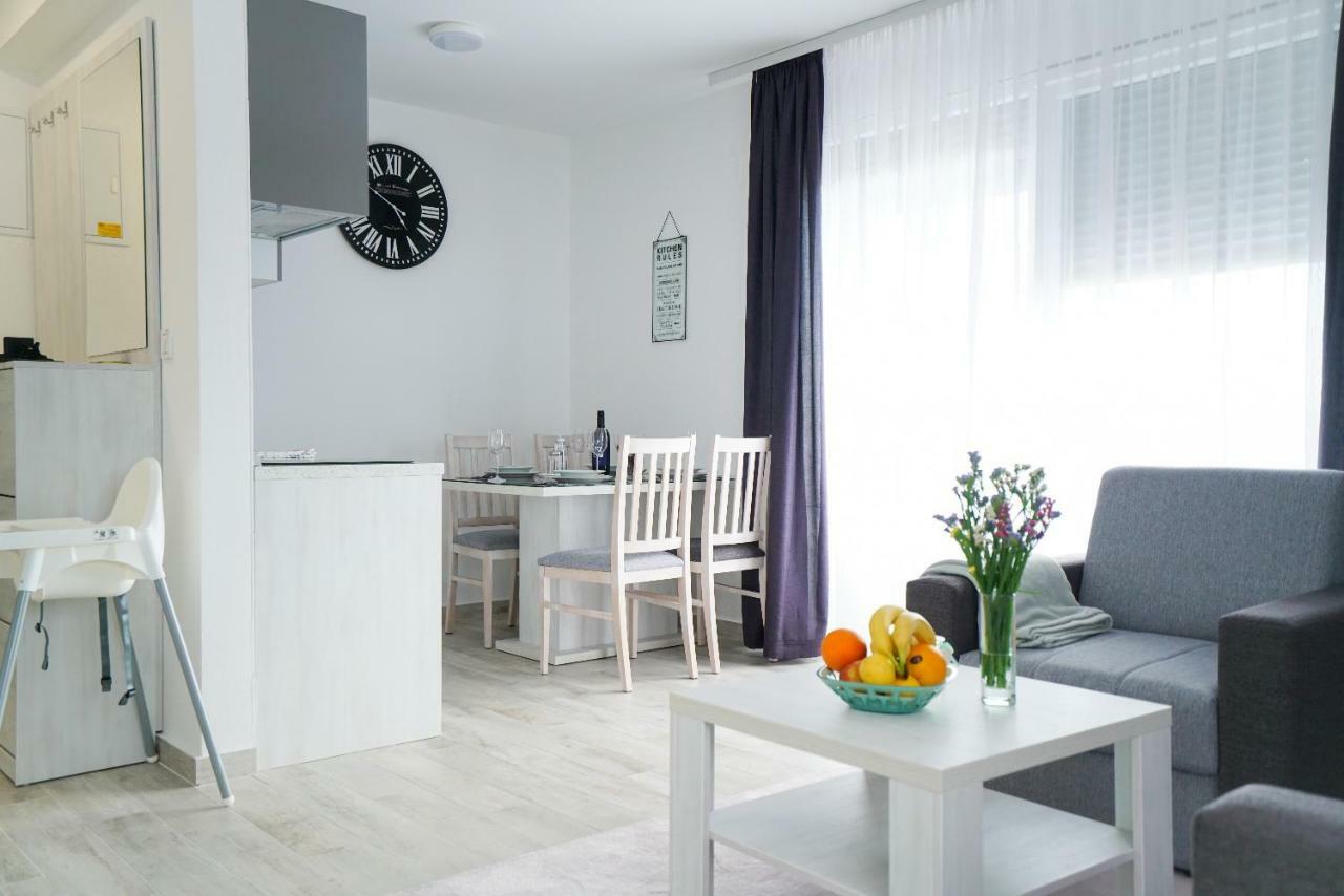 Apartmani Zupan Sukošan エクステリア 写真