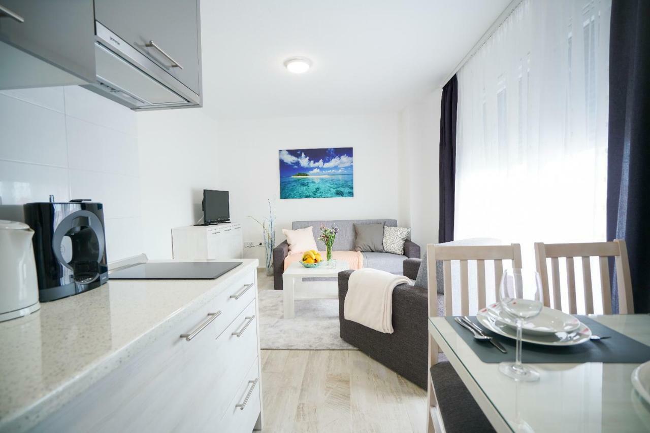 Apartmani Zupan Sukošan エクステリア 写真