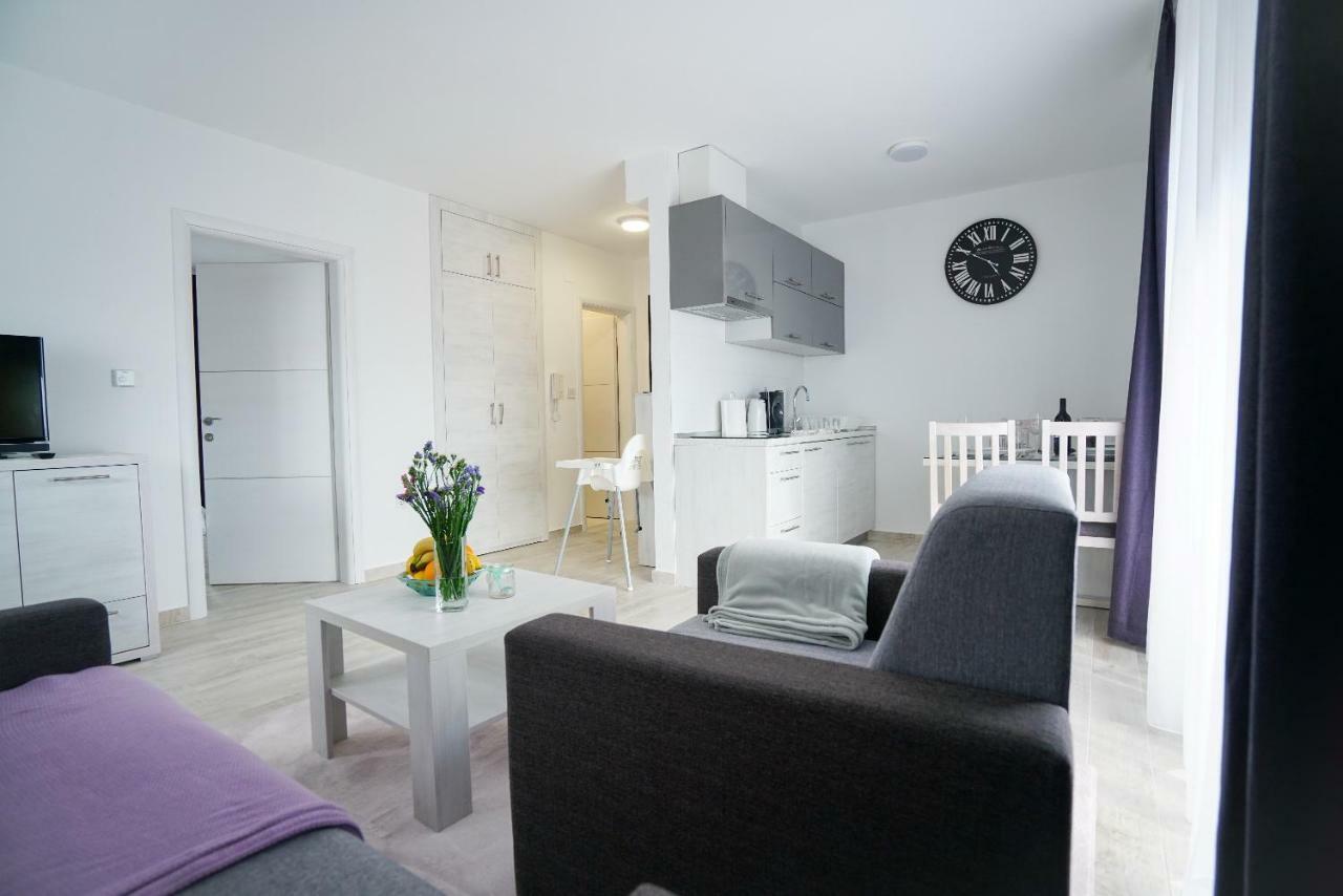 Apartmani Zupan Sukošan エクステリア 写真