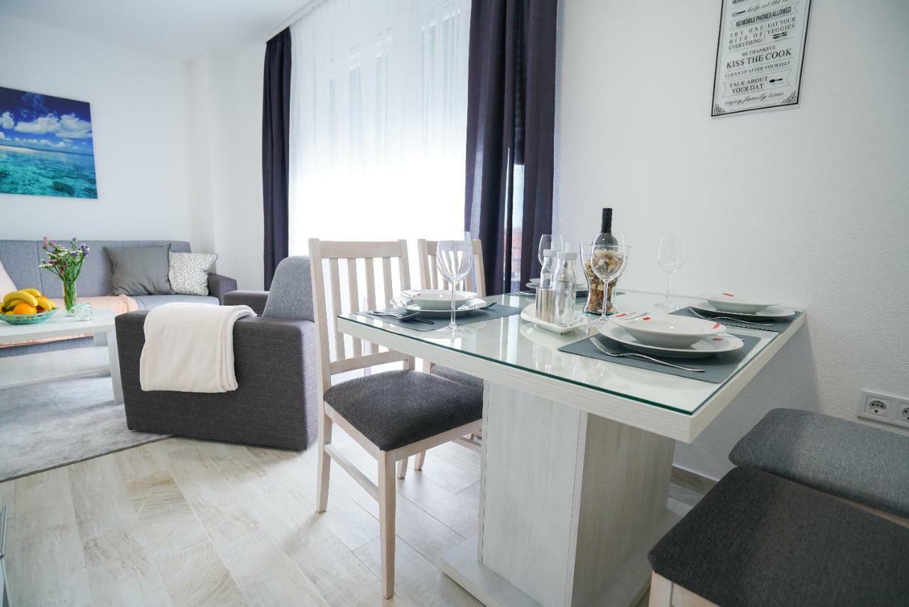Apartmani Zupan Sukošan エクステリア 写真