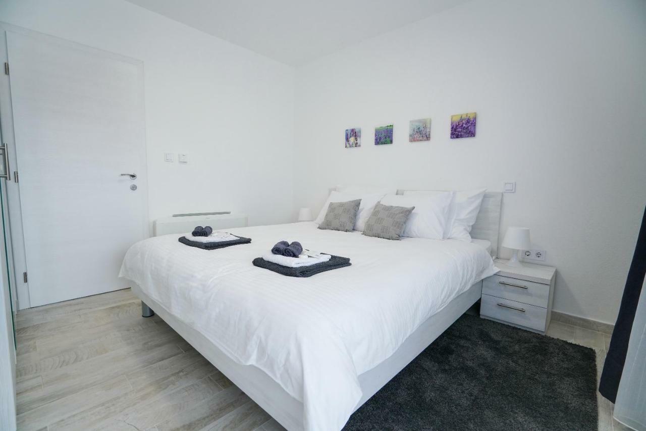 Apartmani Zupan Sukošan エクステリア 写真